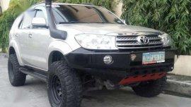 2010 Toyota Fortuner Silver AT For Sale