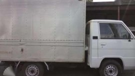 2010 Mitsubishi L300 Closed Aluminum Van