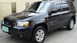 Almost brand new Ford Escape Gasoline