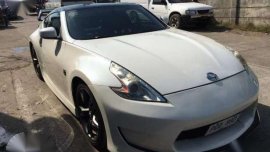 Nissan Fairlady 370z White AT For Sale