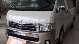 Toyota Hiace 78k Super Discount Mura na Available Units pa Lipat na