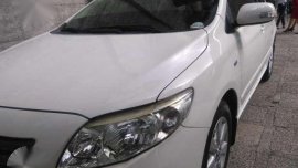 Toyota Corolla Altis E 2009 White 