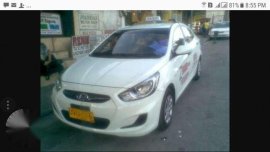  Hyundai Accent White For Sale