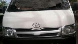 Toyota Hiace Commuter White For Sale
