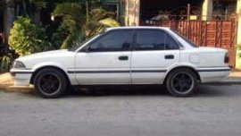 Toyota Corolla GL SKD 1989 White
