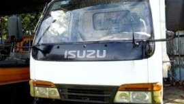 Isuzu Elf Giga Closed Van Single Tire