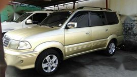 Toyota Revo VX200 2003 MT Golden 