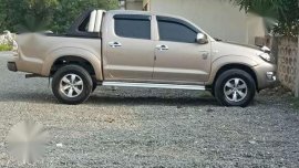 toyota hilux manual diesel 2010model 1st owner
