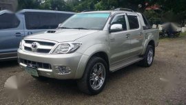 Toyota Hilux 4x4 Silver 2005 MT For Sale