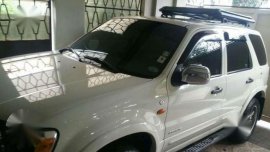 Ford Escape 2006 White AT For Sale