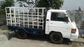 for sale Mitsubishi L300 2015