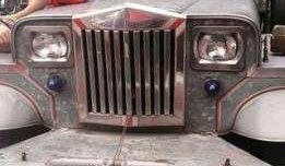 Miitsubishi Jeep Grey 2000 For Sale