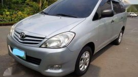 Toyota Innova E matic diesel 2012