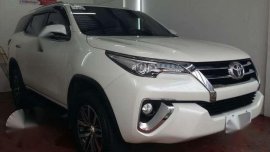 toyota fortuner v 2016 ur 2017 rush looking 1.5 ur 1.4 pearl white