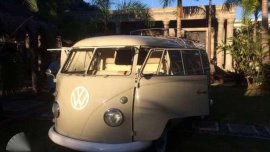 Volkswagen Kombi Van 1962 Beige 