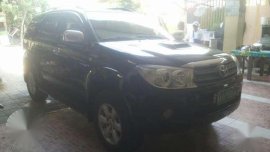 Toyota Fortuner V 4x4 2011 model 