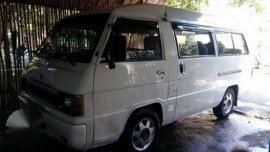 Mitsubishi L300 Versa Van 2000 White