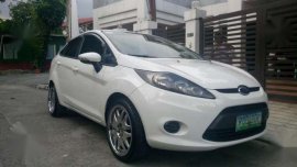 Ford Fiesta 2011 White MT For Sale