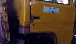 Isuzu ELF 4BC-2 Yellow For Sale