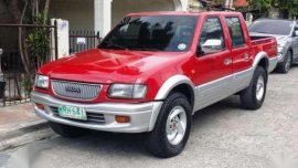 2001 Isuzu Fuego Pick-up 4x4 Red 