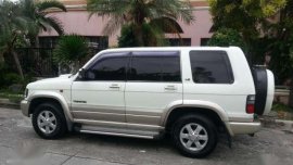 Isuzu Trooper 2005 AT White For Sale