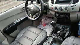 Mitsubishi Strada manual 2010 4WD 4x4