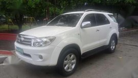 2009 toyota fortuner gas matic