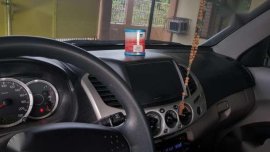 Mitsubishi Strada 2012