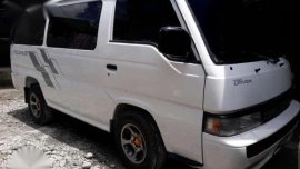 Nissan Urvan Escapade MT 2004