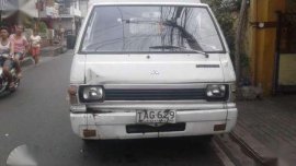 94 Mitsubishi L300 FB ALMAZORA Body