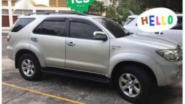 2009 Toyota Fortuner G AT Gas 