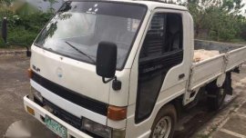 Isuzu Elf 4be1 White AT For Sale