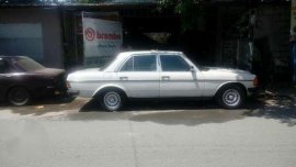 1980 Mercedes Benz 300D White MT