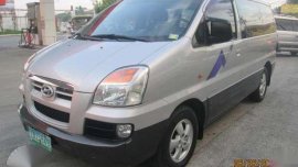 2005 Hyundai Starex Silver AT For Sale
