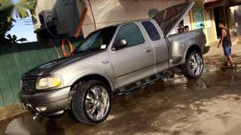 For sale FORD F150 Lariat