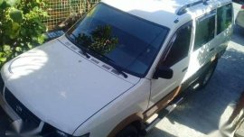Toyota Revo 1999 White MT For Sale 