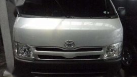 Toyota HiAce Comuter