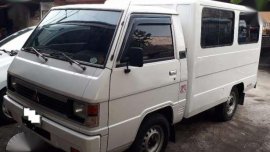 Mitsubishi L300 FB Deluxe White For Sale