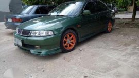 Mitsubishi Lancer Gls 2002 MT Green
