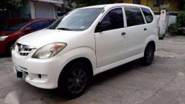 Toyota Avanza J 2012 White AT For Sale