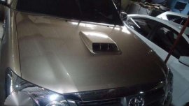 2005 Toyota Fortuner 4x4 AT DSL White Gold