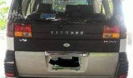 Nissan El Grand ( All mode 4x4)