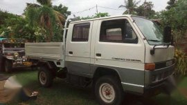 Isuzu elf double cab