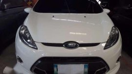 2013 Ford Fiesta S AT Gas White