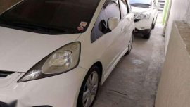 2009 Honda Jazz 1.5 AT White For Sale