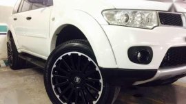 2010 Mitsubishi Montero Sport Gls AT White