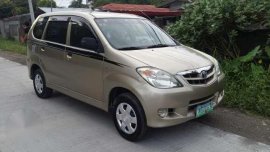 Toyota avanza and hyundai eon pick.up isuzu