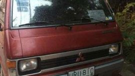 Mitsubitshi L300 Versa Van 1998 Red MT 