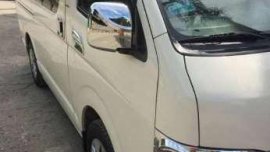 Toyota HiAce Commuter 2009 White MT 