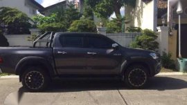 FOR SALE Toyota Hilux 2017
